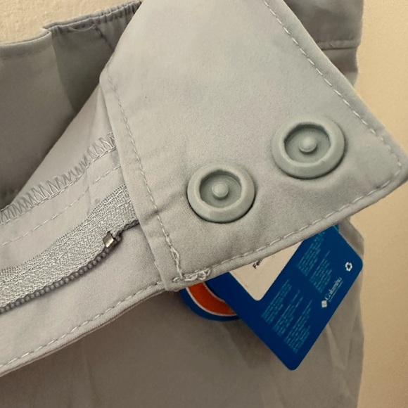 Grey Columbia PFG Women’s Golf Shorts - Picture 4 of 4